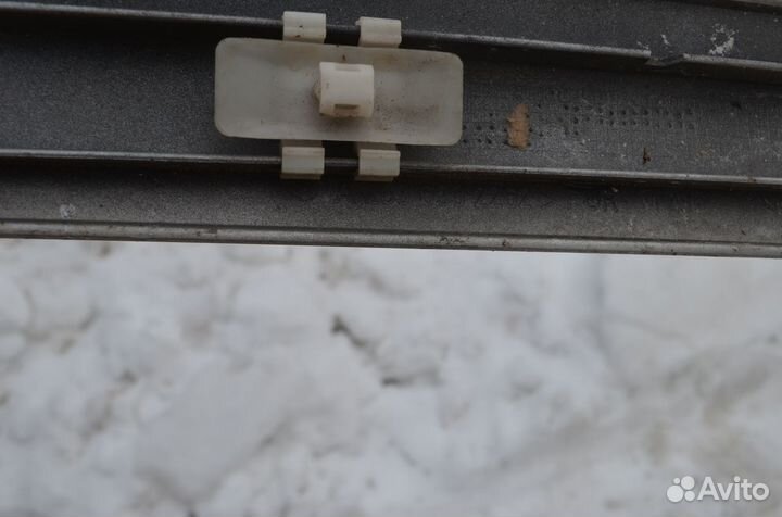 Молдинг двери передней правой w203