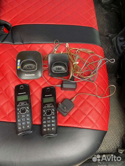 Домашний радио телефон Panasonic kx-tg1611ru