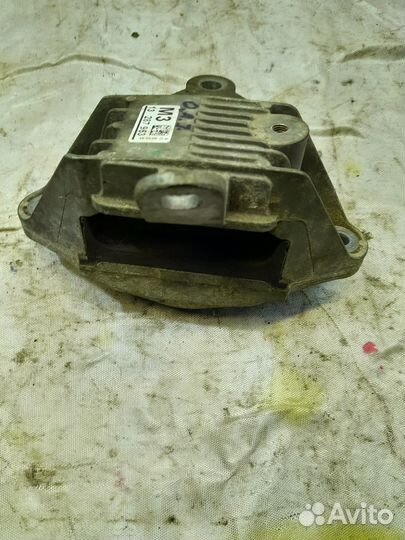 Опора двигателя левая Chevrolet Opel Astra J