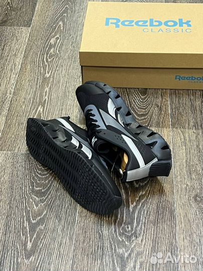 Мужские кроссовки reebok gore tex