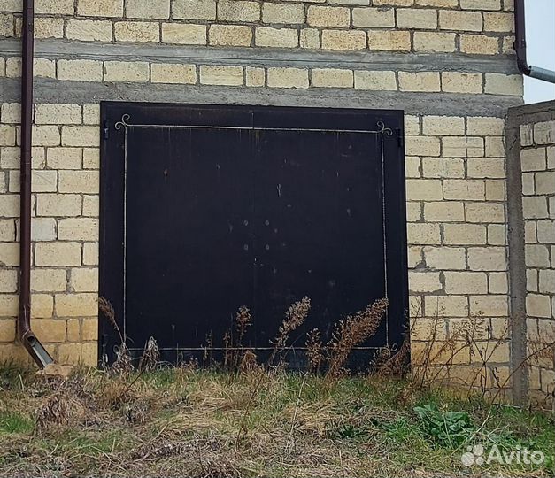 Дверь входная бронированная и решётки на окна