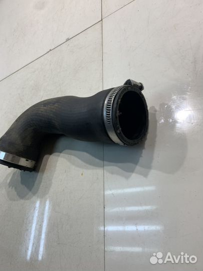 Патрубок системы охлаждения (Audi Q5 FY)