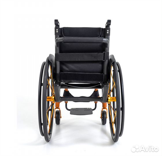 Лёгкая инвалидная коляска из карбона iCross active