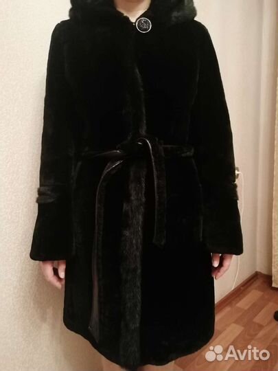Шуба мутоновая с капюшоном