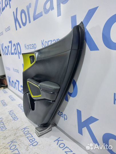 Обшивка двери задняя правая Kia Soul 3 SK3 2020