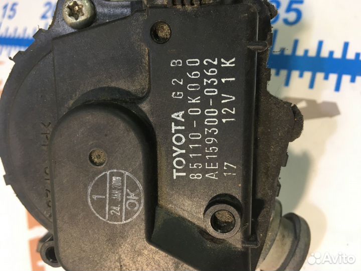 Тойота Хайлюкс Моторчик трапеции дворников