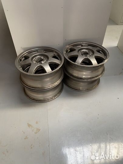 Диски toyota prius r16