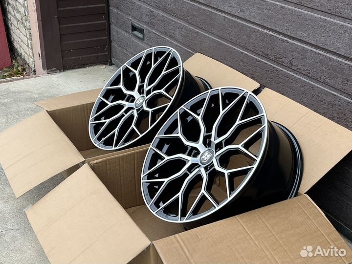 Диски R19 Vossen HF2 8,5J 5-114,3 B-P