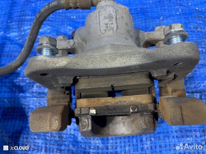 Суппорт на toyota camry AVV50 2arfxe