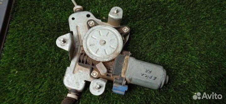 Механизм стеклоподъемника передний правый