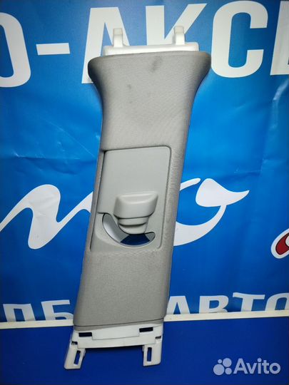 Обшивка стойки двери правая Honda Accord 8