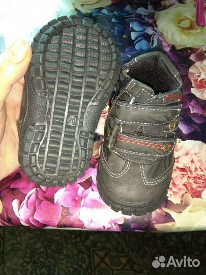 Ботиночки, новые 20 размер и зимние 29р. очень тёп