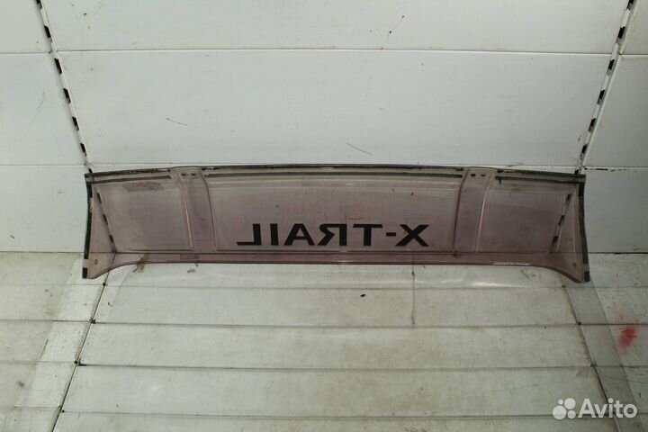 Ветровик люка nissan X-trail 02* NT30