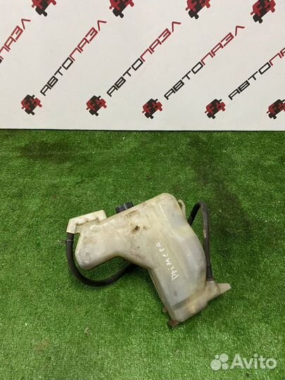 Расширительный бачок Nissan primera p12