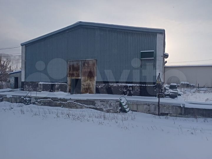 Склад, 680 м²