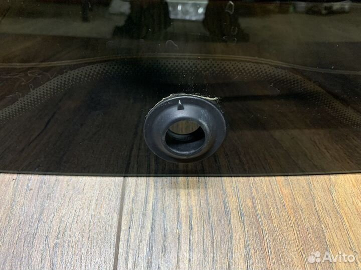 Volkswagen Touareg NF Стекло двери багажника