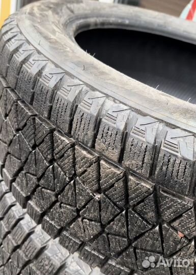 Bridgestone Blizzak DM-V2 225/55 R19 99T