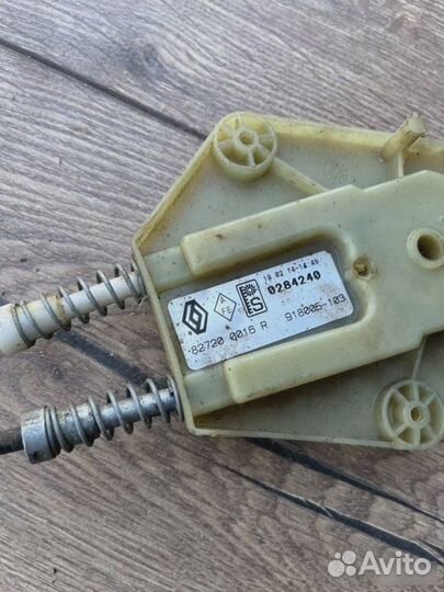 Стеклоподъемник Renault Fluence 2.0