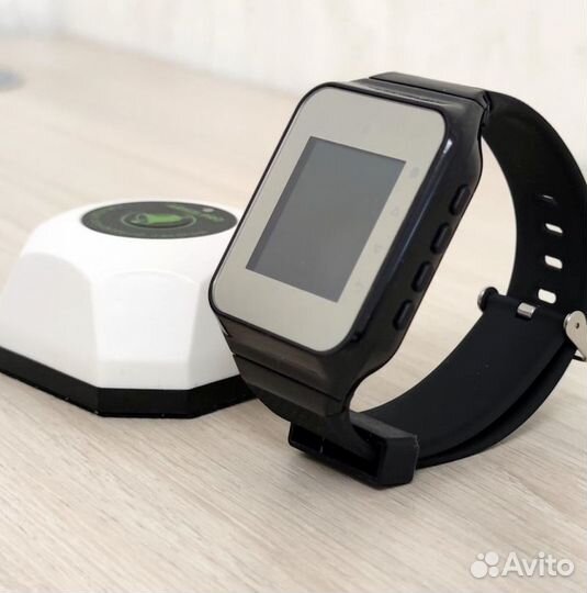 Часы официанту для вызова повором на кухню