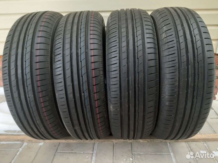 Yokohama BluEarth AE50 215/65 R17 99V