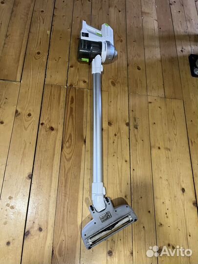 Беспроводной пылесос redmond