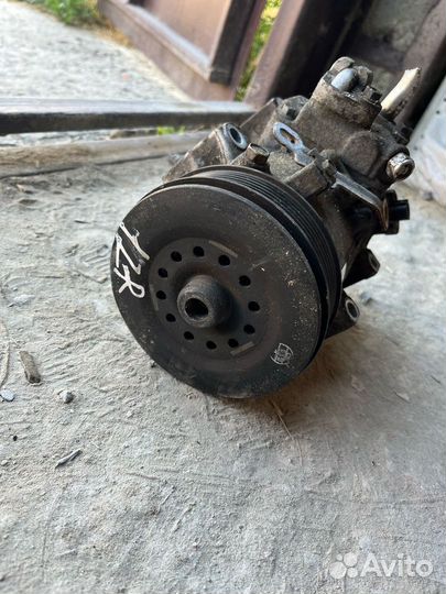 Компрессор кондиционера Toyota Corolla E150 1.6