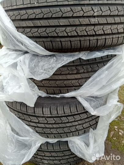 DoubleStar DS01 215/60 R17 100H