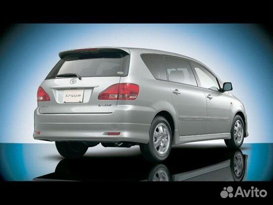 Хром накладка двери багажника Toyota Ipsum ACM