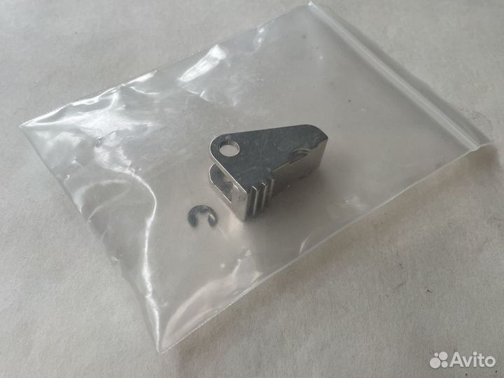 Кронштейн для ремонта дверной ручки Tesla Model S