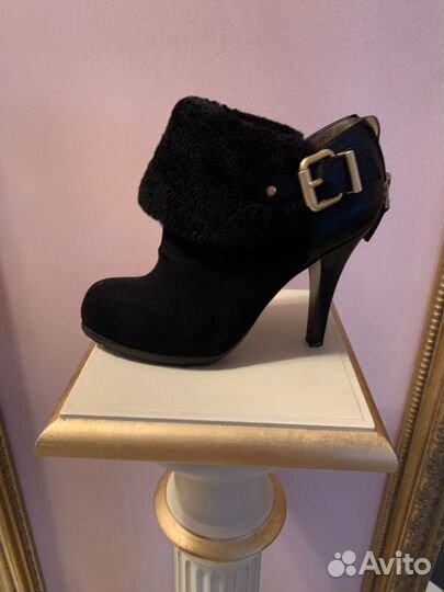 Ботильоны Фенди 35р