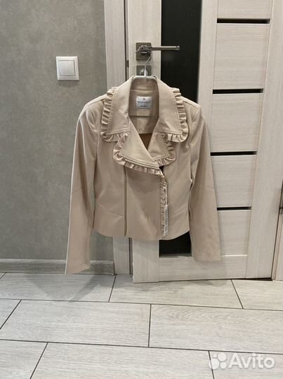 Куртка rinascimento новая Италия