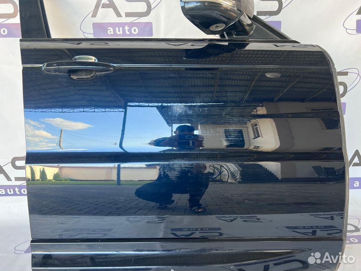 Range Rover Sport 13- Дверь передняя правая Всборе