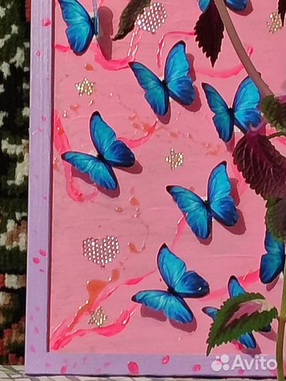 Картина из бабочек