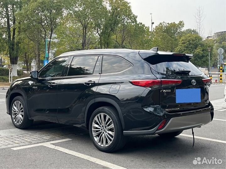 Toyota Highlander 2.5 AT, 2022, 46 308 км