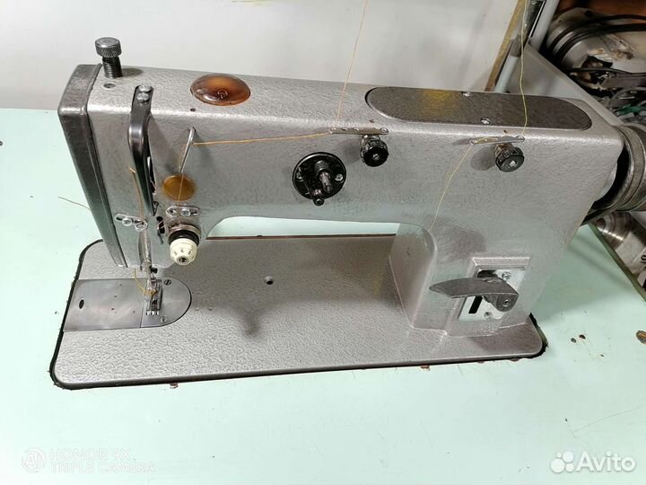 Промышленная машинка 1022 м