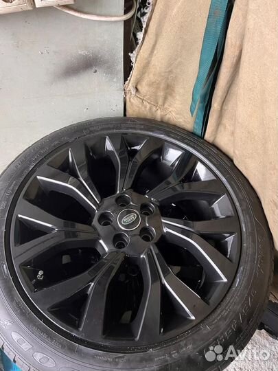 Колеса в сборе для Rang Rover 225/45 R21