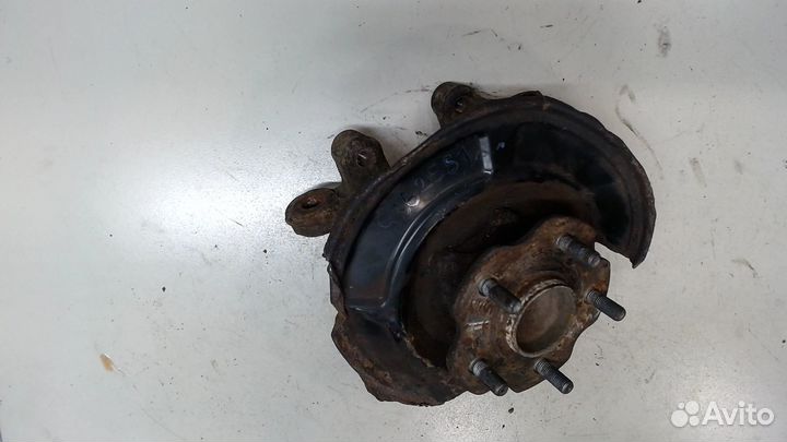 Ступица (кулак, цапфа) левая задняя Toyota Avensis 3