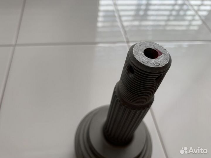 Шрус внешний Mitsubishi Pajero 1999-2002