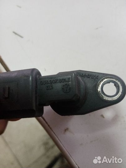 Датчик положения распредвала Volkswagen Polo 4
