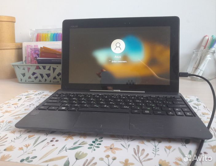 Нетбук Asus Ноутбук-планшет