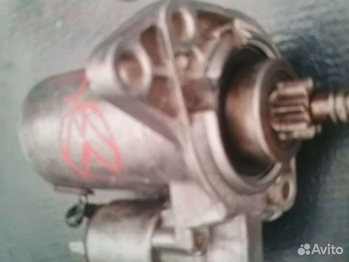 Практически целый стартер, без Бендикс только