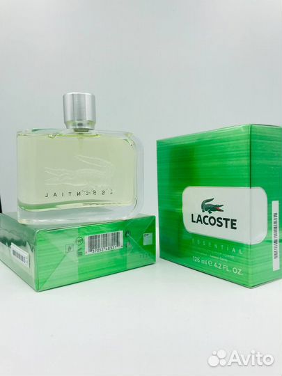 Lacoste essential