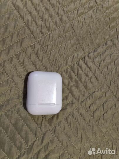 Продам Apple Earpods первого поколения. Оригинал