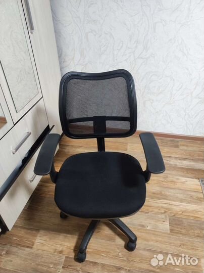 Компьютерное кресло