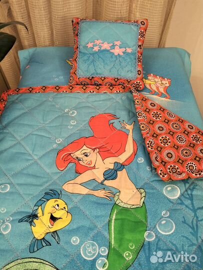 Одеяло.Постельное белье для куклы.Одежда Паулы