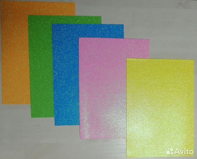 Фоамиран и стразы