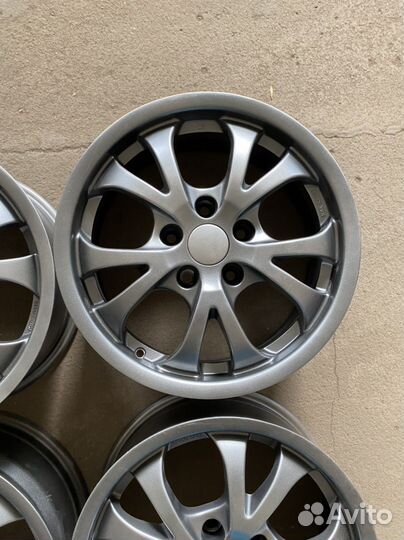 Диски Alutec R16 5-112 ET 45 7J