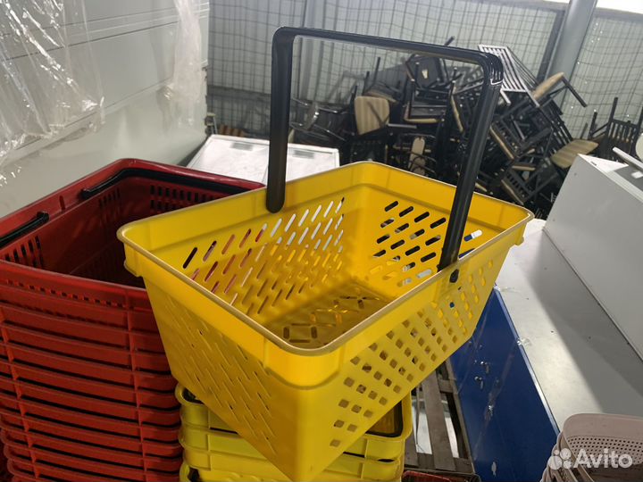 Корзина покупательская желтая 20 литров