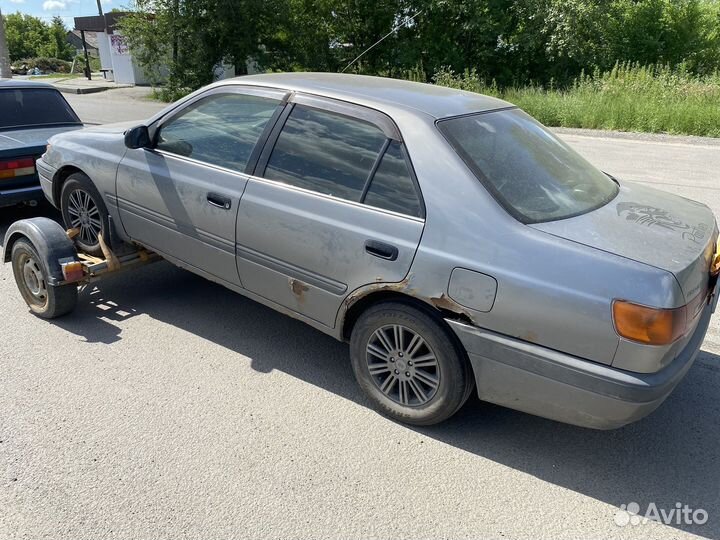 Крыло Toyota Corona Premio 210