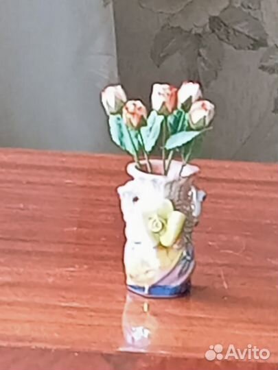 Цветы в вазе